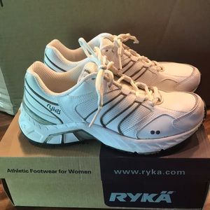 Ryka athletic tennis shoes white lace up